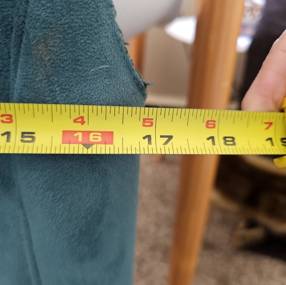 Montana Co Teal Faux Fur Trimmed Vest - Picture 6 of 6